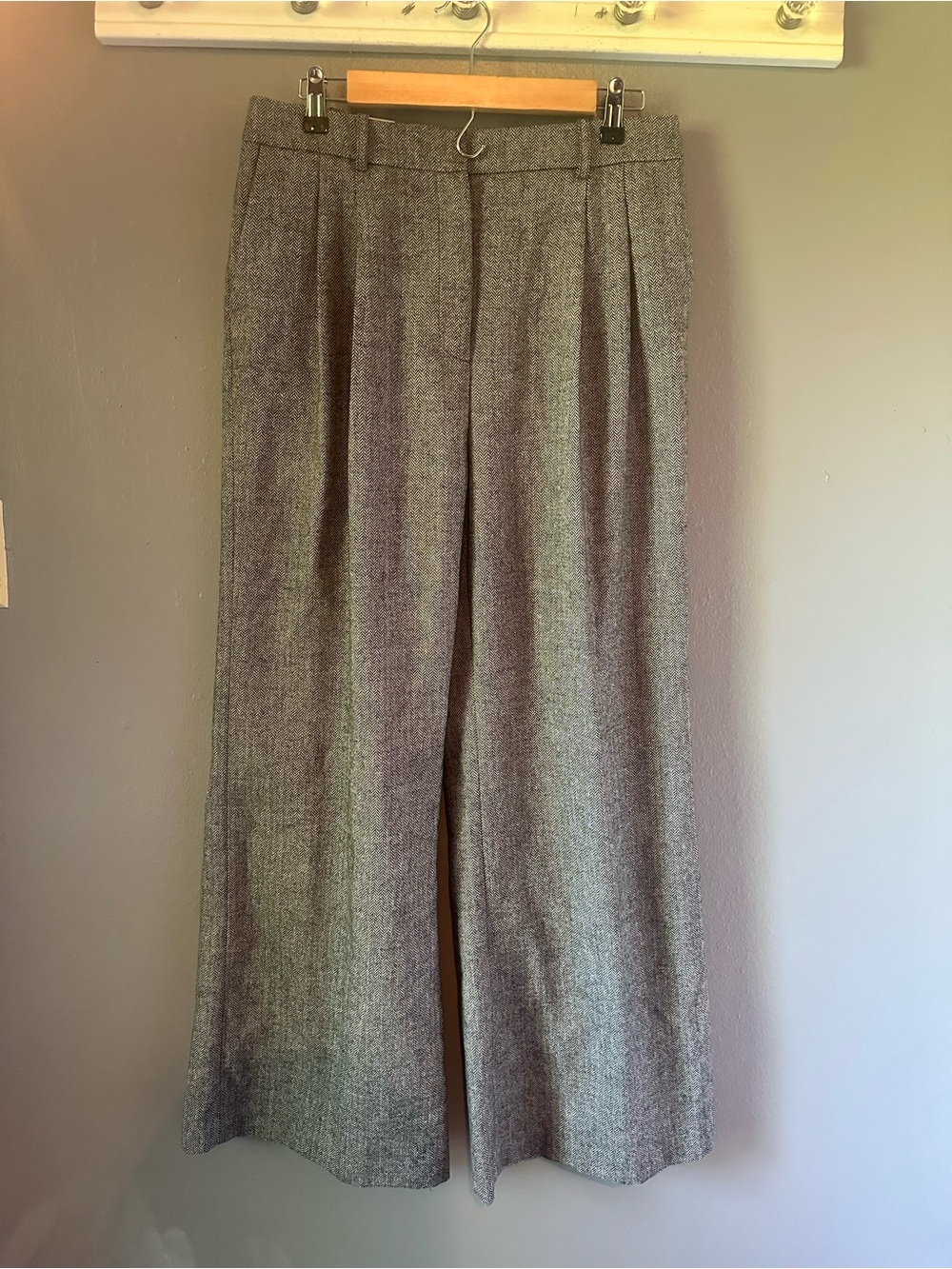 Dkny Wide Leg Pants in Gray Herringbone